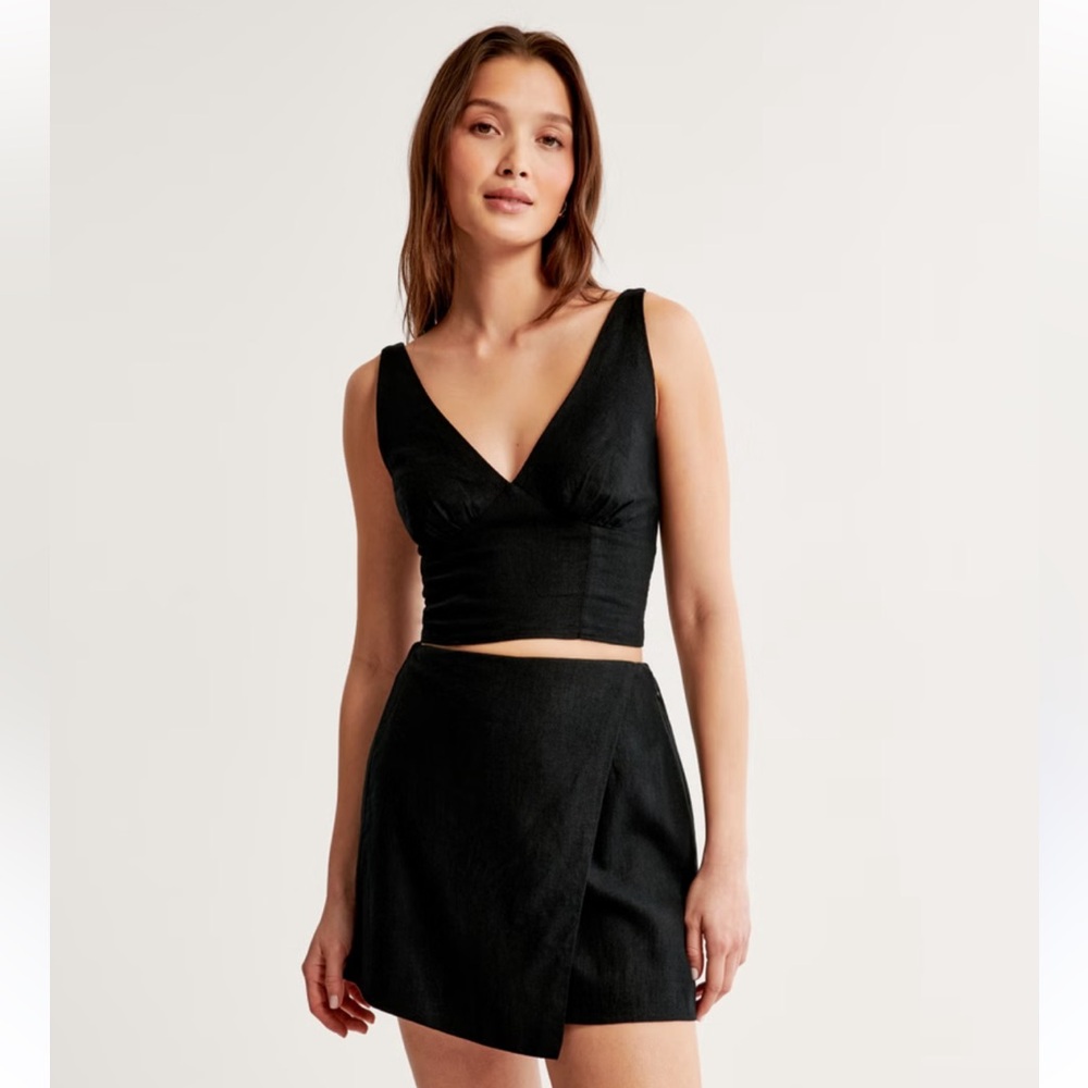 A&F "Scarlett" linen blend skort *NYC*